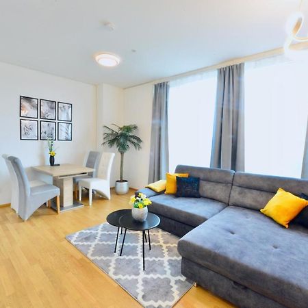 Skyscraper-Feeling With Parking Nearby Apartment Виена Екстериор снимка