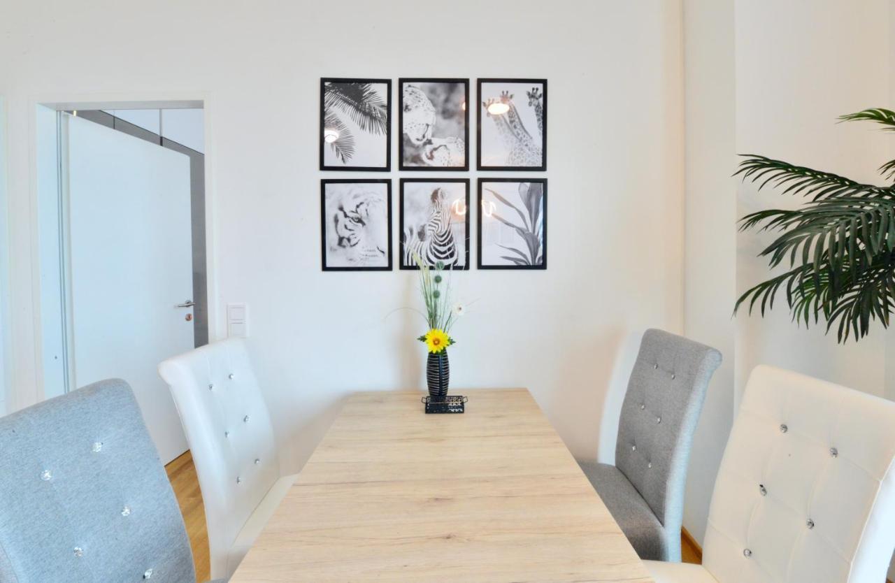 Skyscraper-Feeling With Parking Nearby Apartment Виена Екстериор снимка